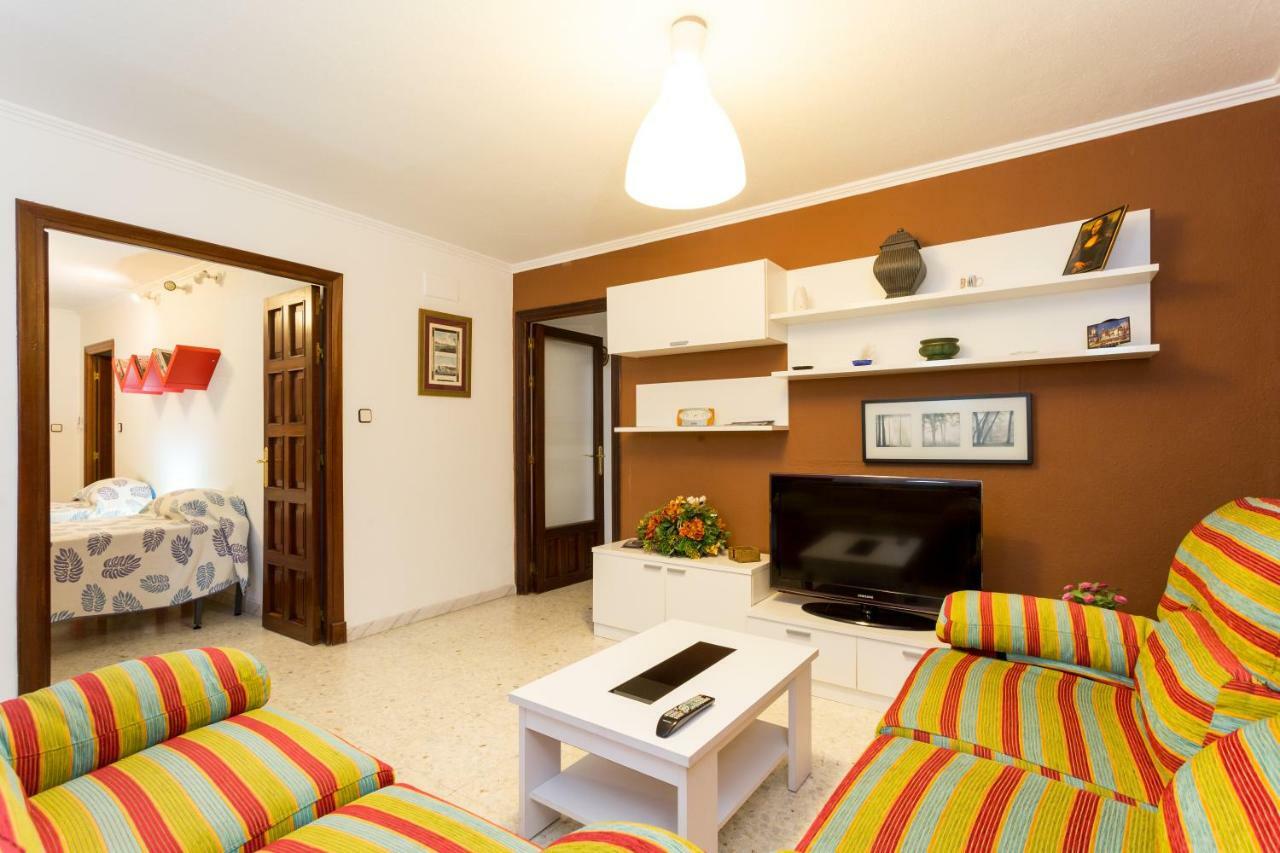 Holi-Rent Albareda Apartment Севиля Екстериор снимка