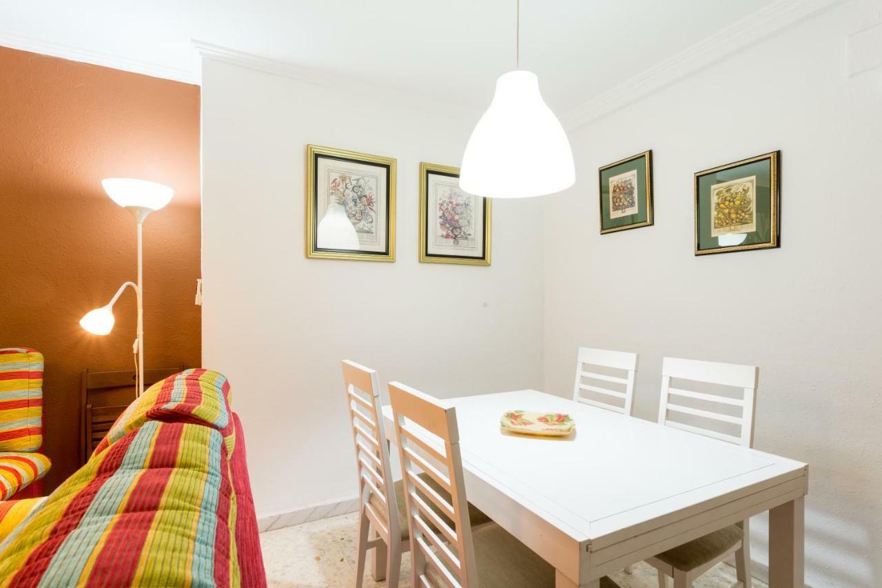 Holi-Rent Albareda Apartment Севиля Екстериор снимка