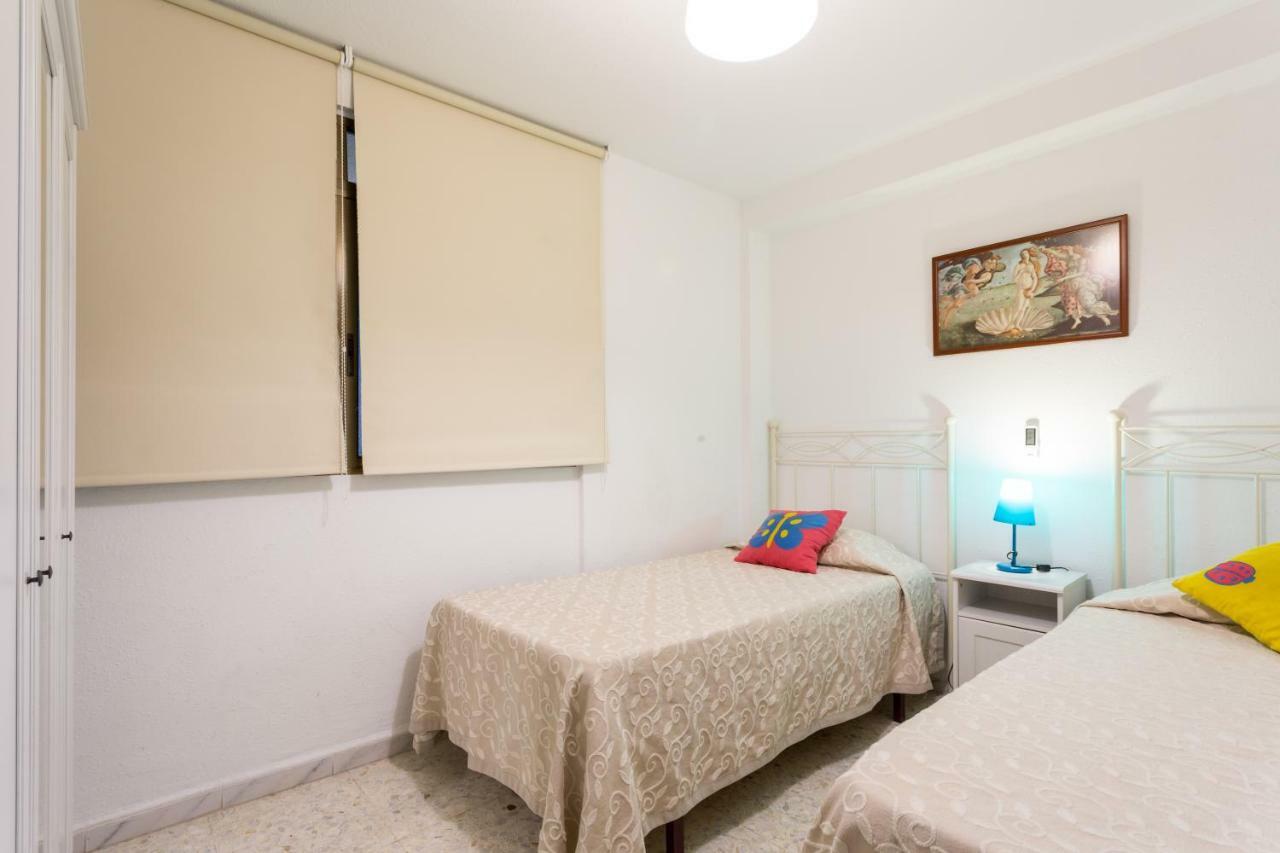Holi-Rent Albareda Apartment Севиля Екстериор снимка