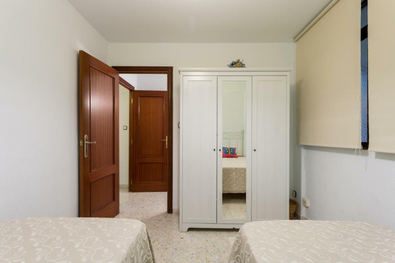 Holi-Rent Albareda Apartment Севиля Екстериор снимка